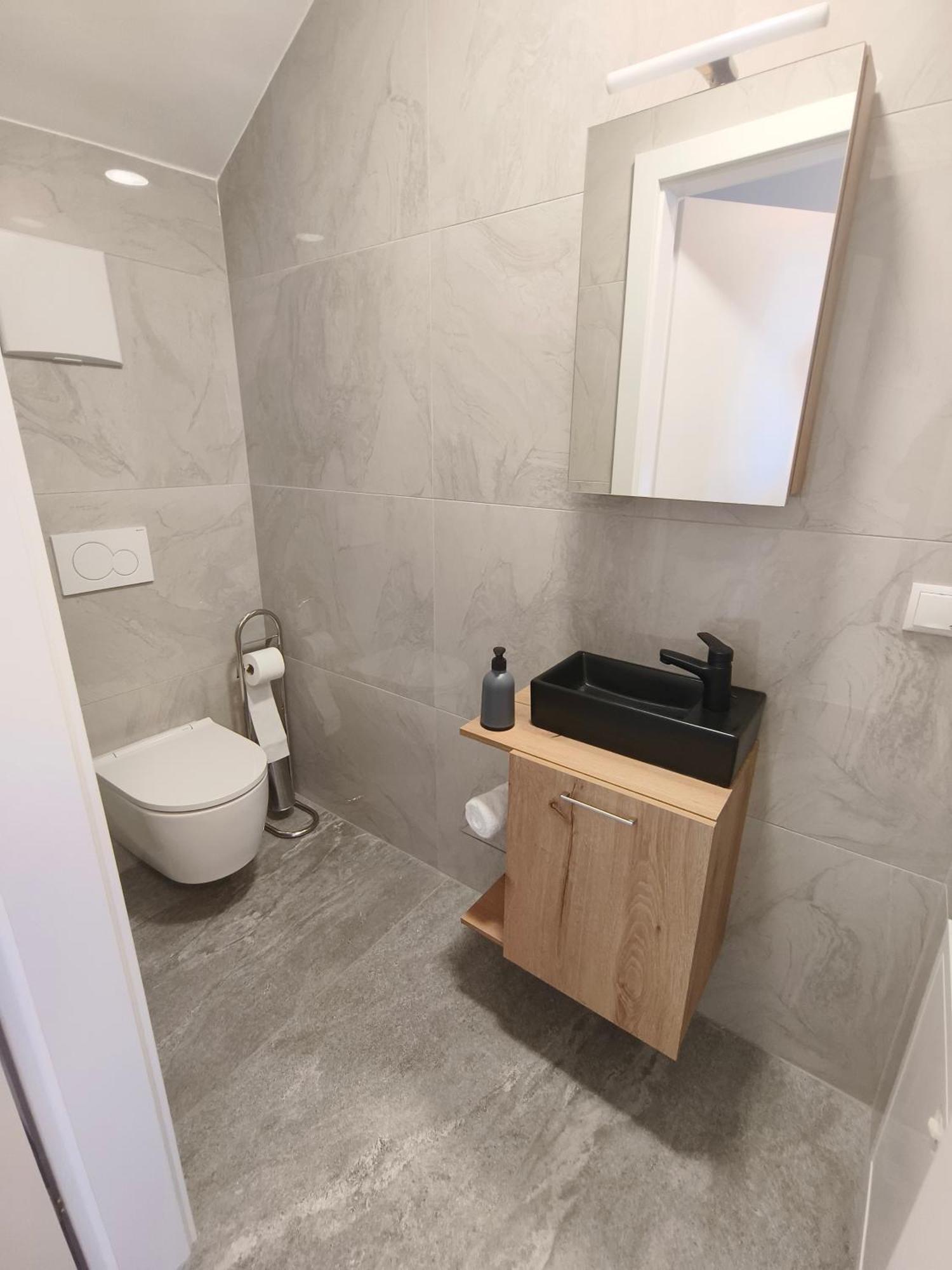Triplex Appartements 克洛斯特新堡 外观 照片